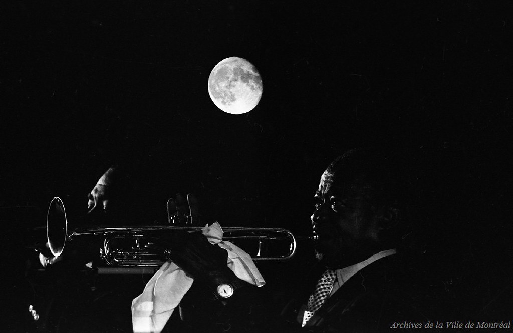 Louis Armstrong, harlem renaissance musician