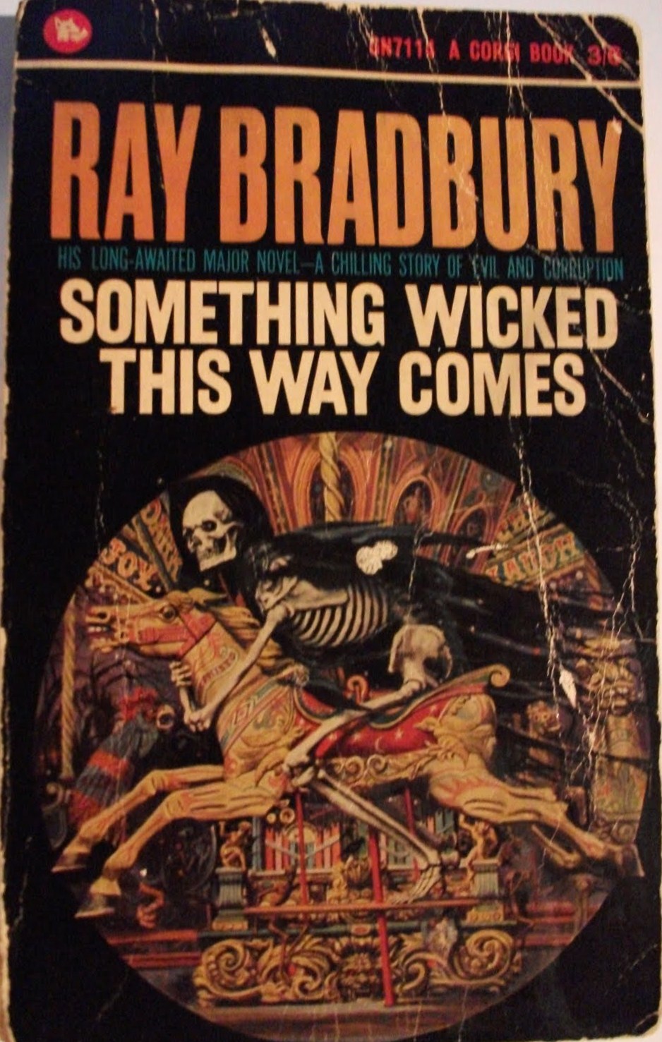 ‘Something Wicked this Way Comes’ by Ray Bradbury: Facing&nbsp;Darkness